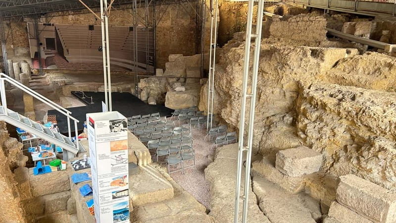 Lisboa: Tuk Tuk ride in Alfama & pick-up you at the hotel. - The Sum Up