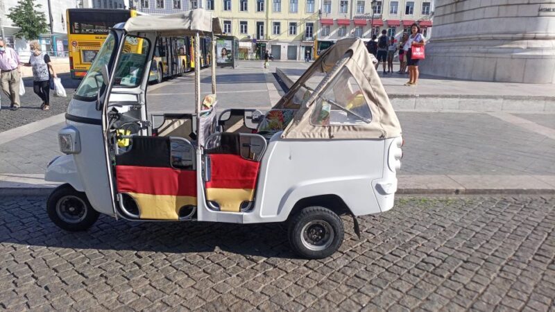 Lisbon: 1,5 Hours Historical Tuk Tour for Two Persons. - Practical Tips for Your Tour Experience