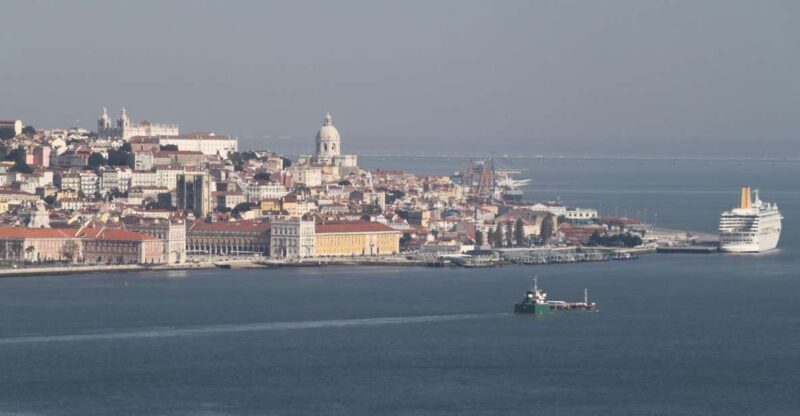 Lisbon: 2-Hour Walking Tour Shore Excursion - Key Points