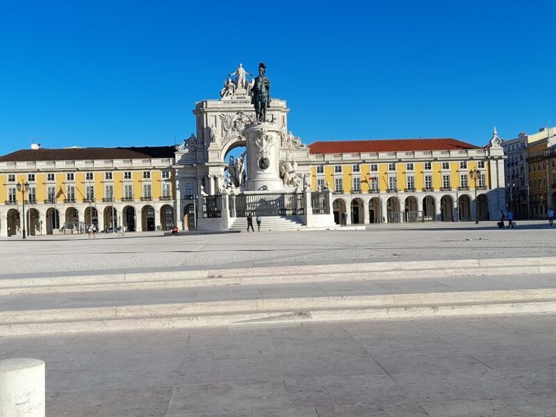 Lisbon: 2 hours Private City Highlights Tuk-Tuk Tour for two - FAQs