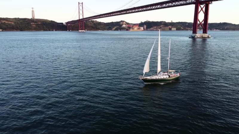 Lisbon: 2 Hours Private Tour with Drinks - An In-Depth Look at the Experience