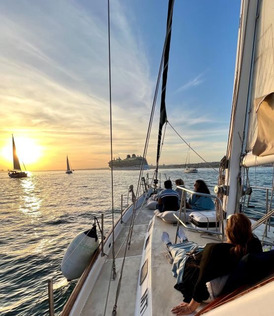 Lisbon: 2H Sunset Boat Cruise Tour with Drinks - What to Expect from the Lisbon Sunset Boat Cruise