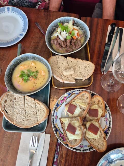 Lisbon: 3-hour tour in German to all viewpoints with local guide - FAQ