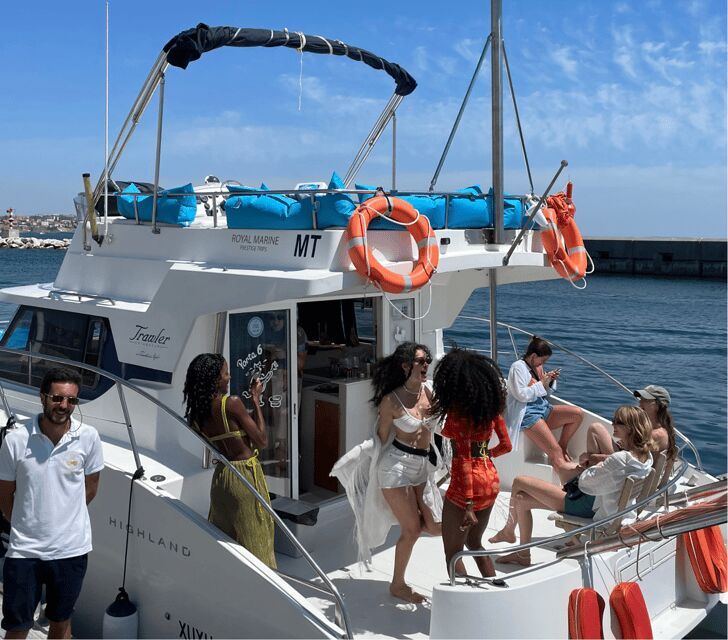 Lisbon: 3H Private Luxury Catamaran Tour with Swimming - Key Points
