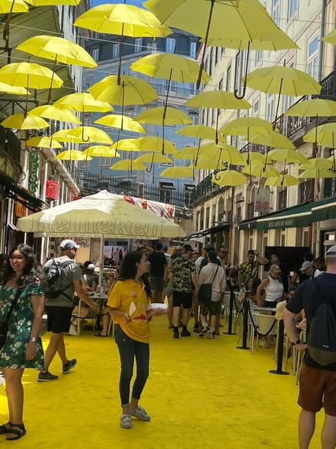 Lisbon: ALFAMA TUK TUK TOUR ,OLD TOWN - Key Points