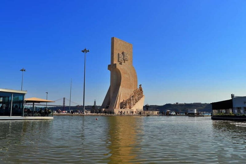 LISBON: Amazing Tuktuk tours with a local portuguese guide - Sampling the Flavors of Lisbon