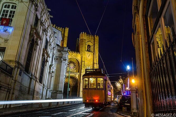 Lisbon: Authentic Fado Show, Dinner and Night Tour - An In-Depth Look at the Experience