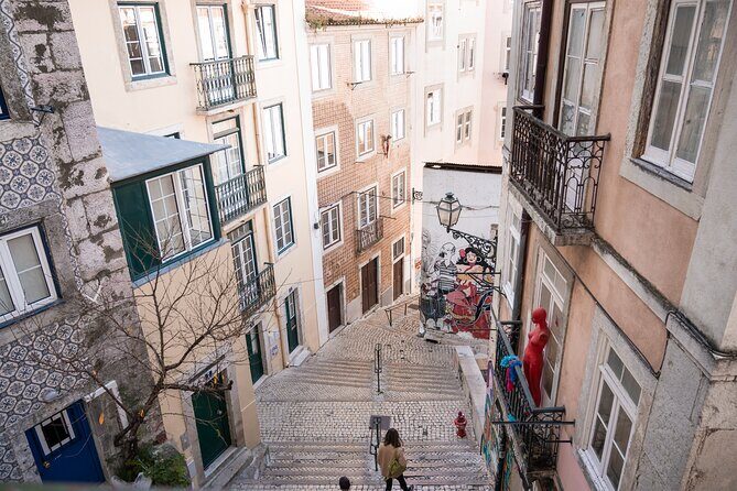 Lisbon: Bairro Alto + Downtown Walking Tour - Detailed Review of the Bairro Alto + Downtown Walking Tour