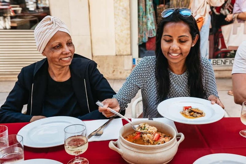 Lisbon: Baixa District Food Tour with Dinner and Drinks - Authentic Experiences Highlighted by Reviewers