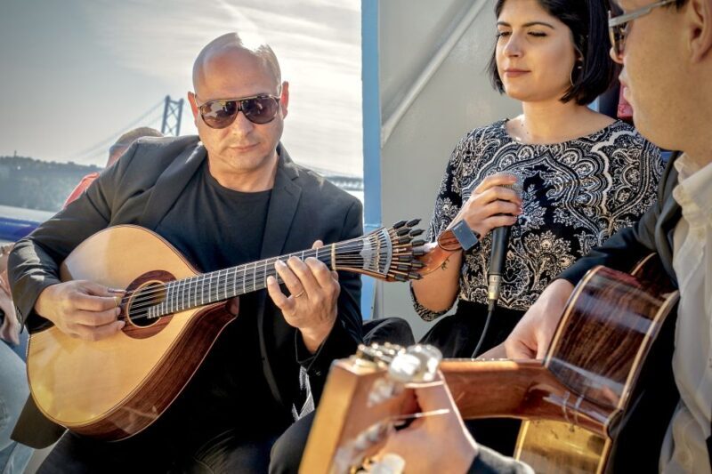 Lisbon: Boat Cruise with Live Fado Performance and a Drink - An In-Depth Look at the Experience
