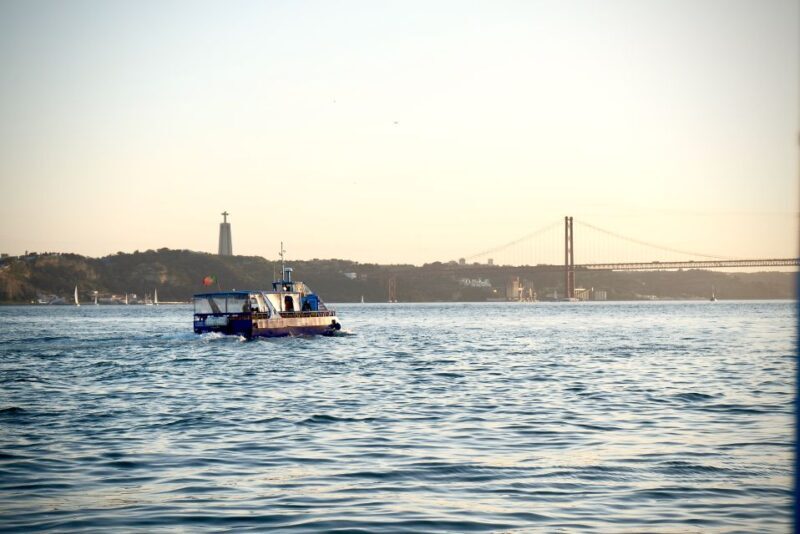 Lisbon: Boat Cruise with Live Fado Performance and a Drink - Frequently Asked Questions