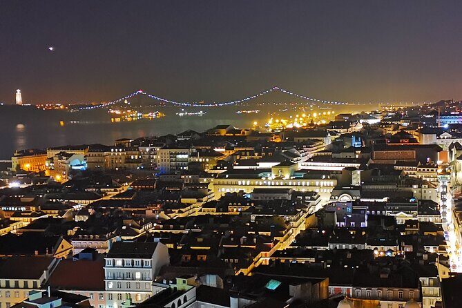 Lisbon by Night Private Tour with Dinner and Fado Show - FAQ