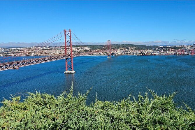 Lisbon car tour 3 hours - Key Points