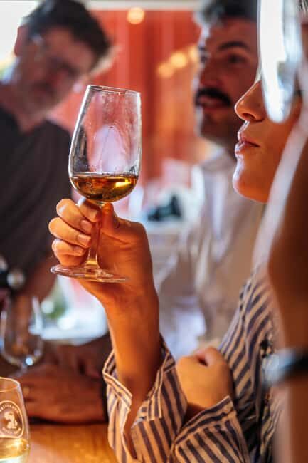 Lisbon: Carcavelos Vineyard Tour and Wine Tasting - The Vibe and Group Dynamics