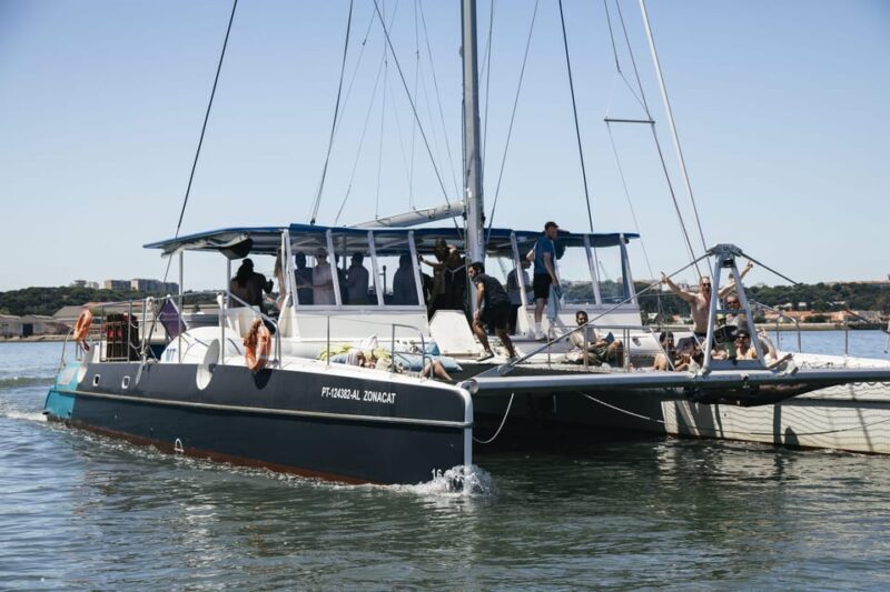 Lisbon: Catamaran Boat Party with Music, Open Bar & Dives - An In-Depth Look at the Lisbon Catamaran Experience