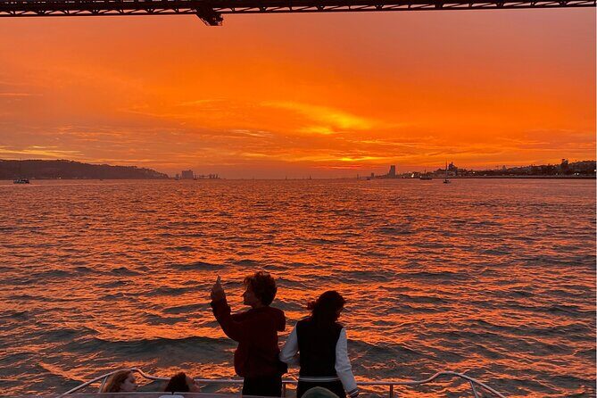 Lisbon: Catamaran Luxury Sunset and Wine Tour - The Atmosphere and Crew