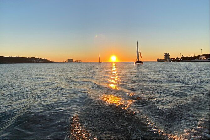 Lisbon: Catamaran Luxury Sunset and Wine Tour - The Wine and Refreshments