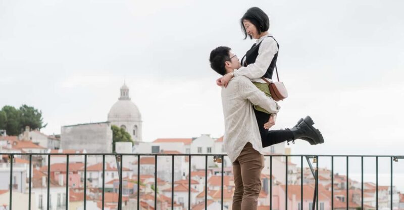 Lisbon: Cinematic Photoshoot with Local Photographer Guide - What Is the Lisbon Cinematic Photoshoot Experience?