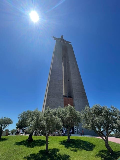 Lisbon City Tour HALF DAY 4h - VAN - A Deep Dive into the Lisbon Half-Day Tour