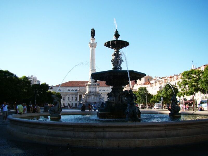 Lisbon: City Walking Tour with Local Guide - Discovering Lisbon’s Historic Heart