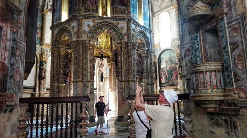 Lisbon - Coimbra, Private Transfer & up to 3 Cities visits - FAQs