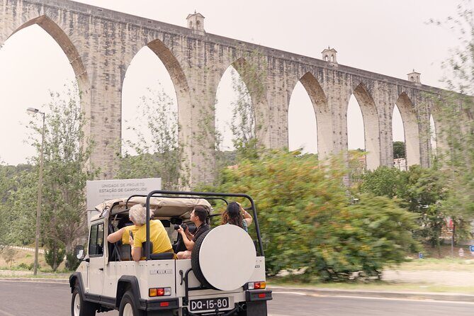 LISBON DAILY TOUR in a Vintage Jeep with FOOD & DRINK Tastings - The Charm of Traveling in a Vintage Jeep