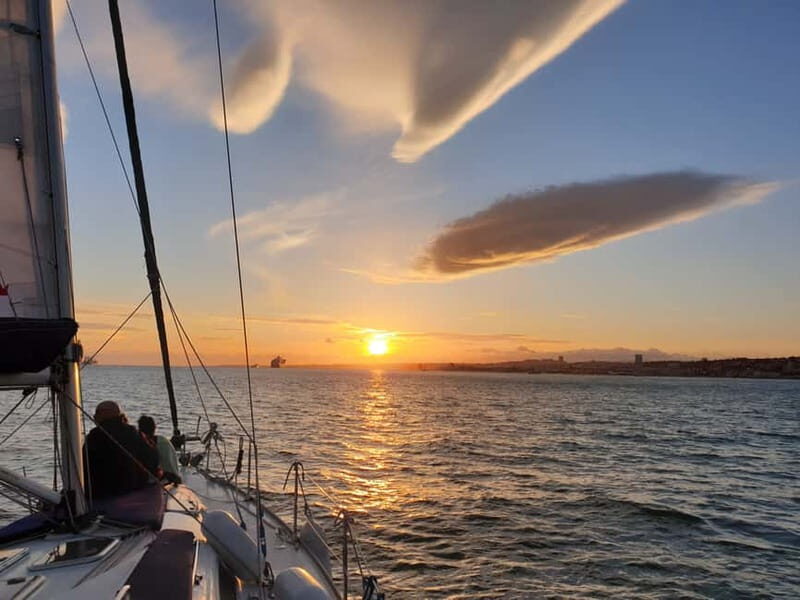 Lisbon: Daytime or Sunset Boat Cruise with History and Wine - A Deep Dive into the Experience
