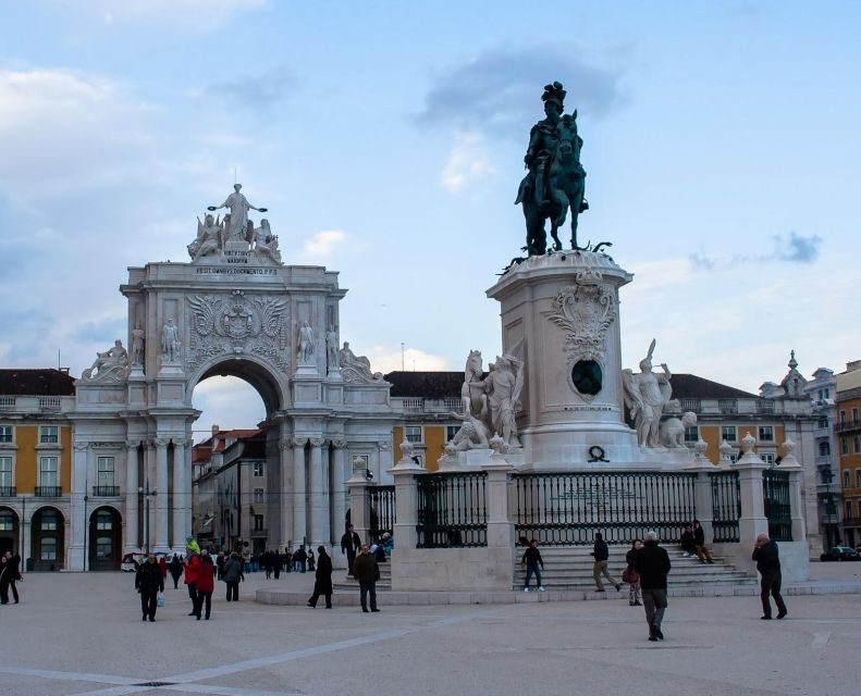 Lisbon: Discover Lisbon City wonders on a Private day tour! - FAQ