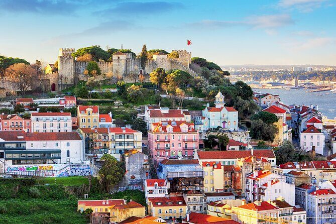 Lisbon: E-ticket to St. George Castle & Audio Tour on Your Phone - The Experience Breakdown: What to Expect