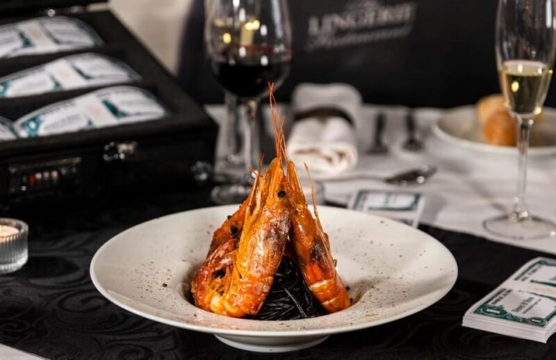 Lisbon: Erotic Cabaret Show and Dinner - An Evening that Sizzles with Flavor and Flair