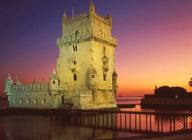 Lisbon: Fado Night Tour Dinner & Show - Insights from Past Reviewers