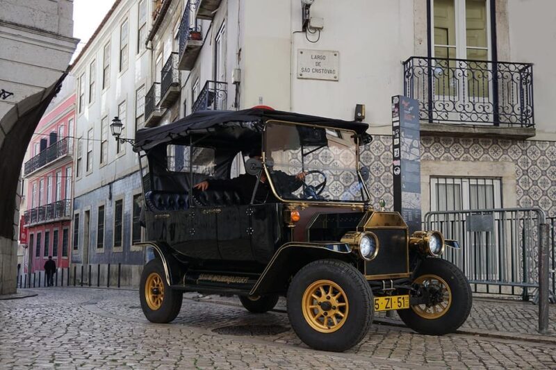Lisbon: Food and Wine Tasting 4-Hours Tuk Tuk Tour - What Our Reviewers Say