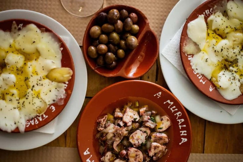 Lisbon: Food Tasting Tour by Tuk Tuk with 2 Stops - Key Points