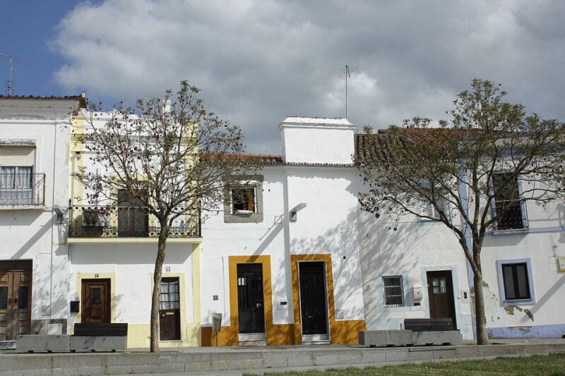Lisbon: Full-Day Private Tour to Evora and Arraiolos - FAQ