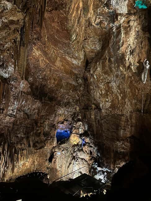 Lisbon: Grutas de Mira de Aire, Fátima, Nazaré & Óbidos Tour - Key Points