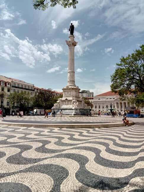 Lisbon: Guided olfactory and historical tour - An In-Depth Look at the Tour Experience