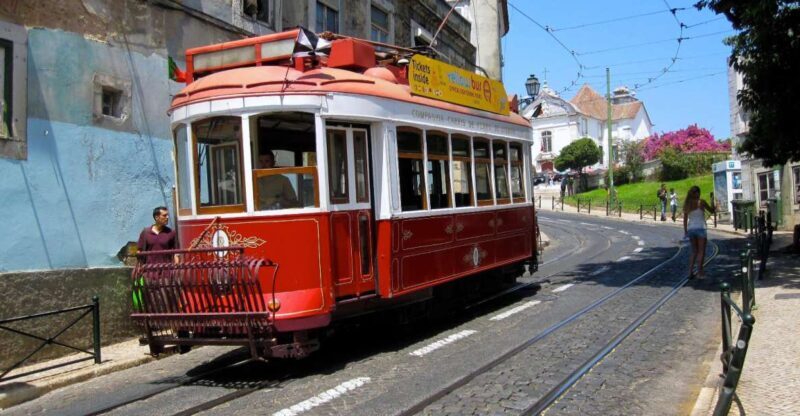 Lisbon Half-Day or Full-Day Small-Group Guided Tour - Key Points
