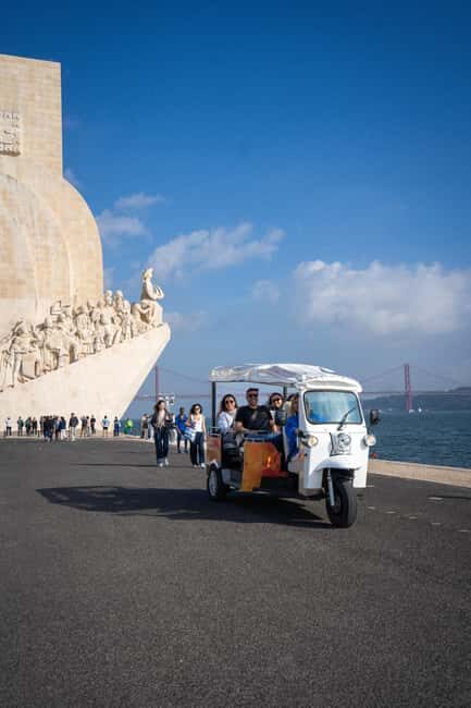 Lisbon Highlights: Private Tuk Tuk Sightseeing City Tour - Exploring Lisbon in a Nutshell