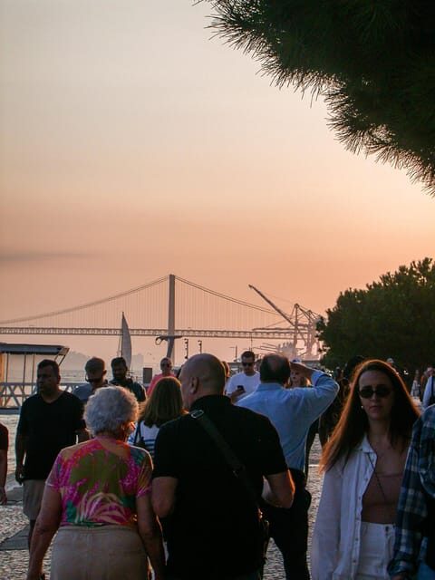 Lisbon: Highlights Tour with Alfama, Belem, and LX Factory - FAQ