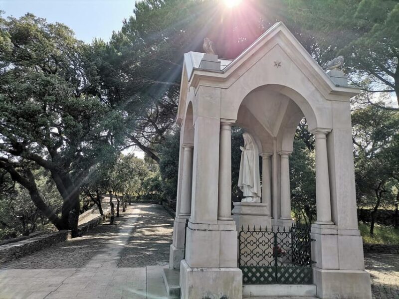 Lisbon: Holy Miracle Church Santarem & Fatima Private Tour - Reflection and Break before Fatima