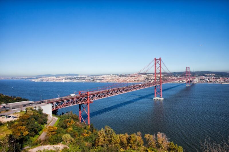 Lisbon: Hop-on Hop-off 48-Hour Bus and Boat Tour Ticket - FAQ