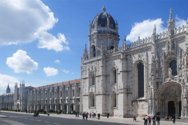 Lisbon in One Day: Full-Day Minivan Historic Tour - A Full Breakdown of the Lisbon in One Day Tour