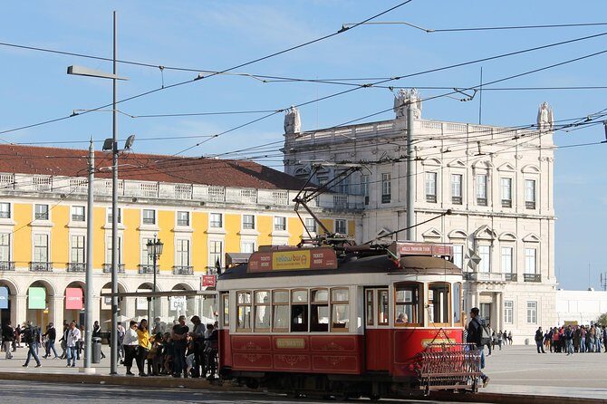 Lisbon in the eye of a Portuguese writer - FAQ