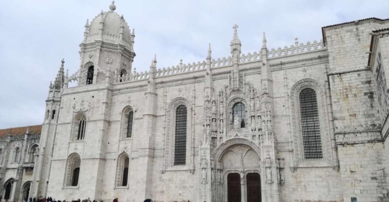 Lisbon: Jerónimos Monastery Guided Tour with Entry Ticket - An In-Depth Look at the Jerónimos Monastery Guided Tour