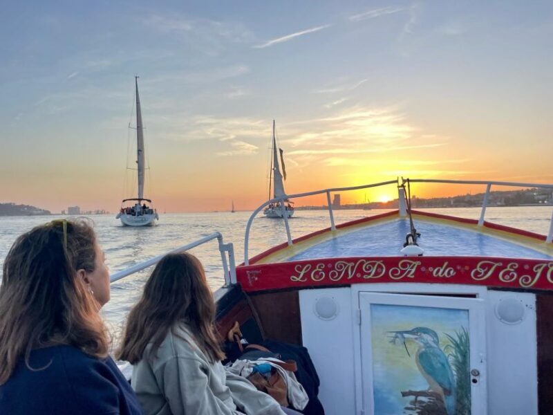 Lisbon: Live Guided Traditional Boat Sightseeing Cruise Tour - FAQ