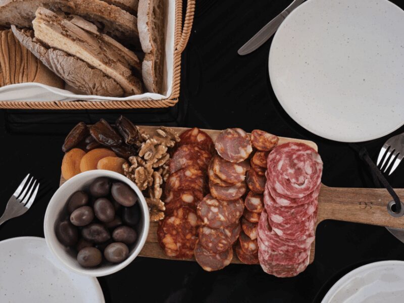 Lisbon: Market to Rooftop Wine & Culinary gastronomic jorney - The Market Experience: A Feast for the Senses