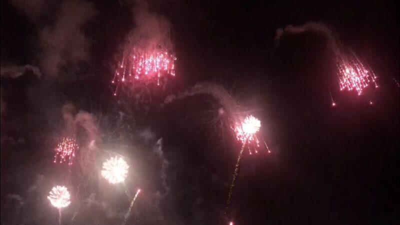 Lisbon: New Year's Eve Fireworks Sail Boat Tour - Key Points