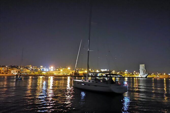 Lisbon Night Sailing Tour with a Drink- 2h Small Group Tour - An In-Depth Look at the Lisbon Night Sailing Tour