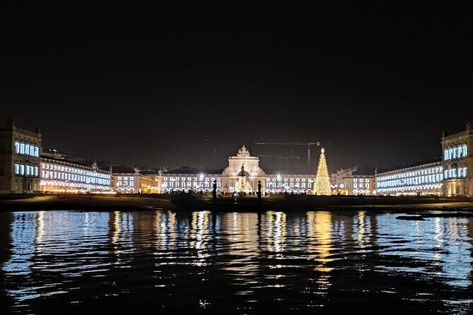 Lisbon Night Sailing Tour with a Drink- 2h Small Group Tour - FAQ