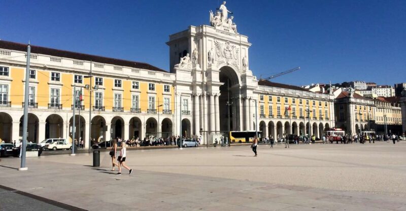 Lisbon: Old Quarter Highlights Tour - Authentic Experiences and Hidden Gems